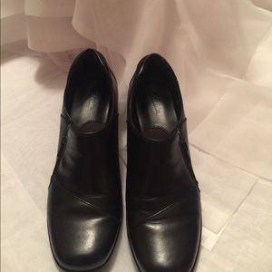 Clarks black Mary Jane shoes