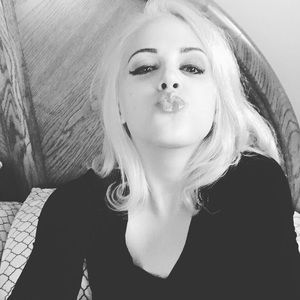 Meet your Posher, Brit