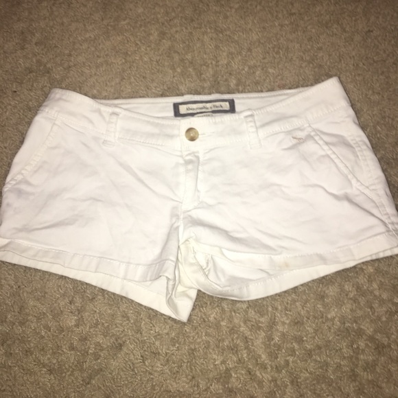 Abercrombie and Fitch White Shorts - Picture 1 of 3