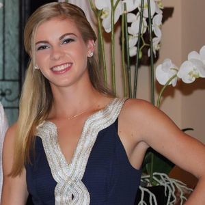 Meet your Posher, Claire