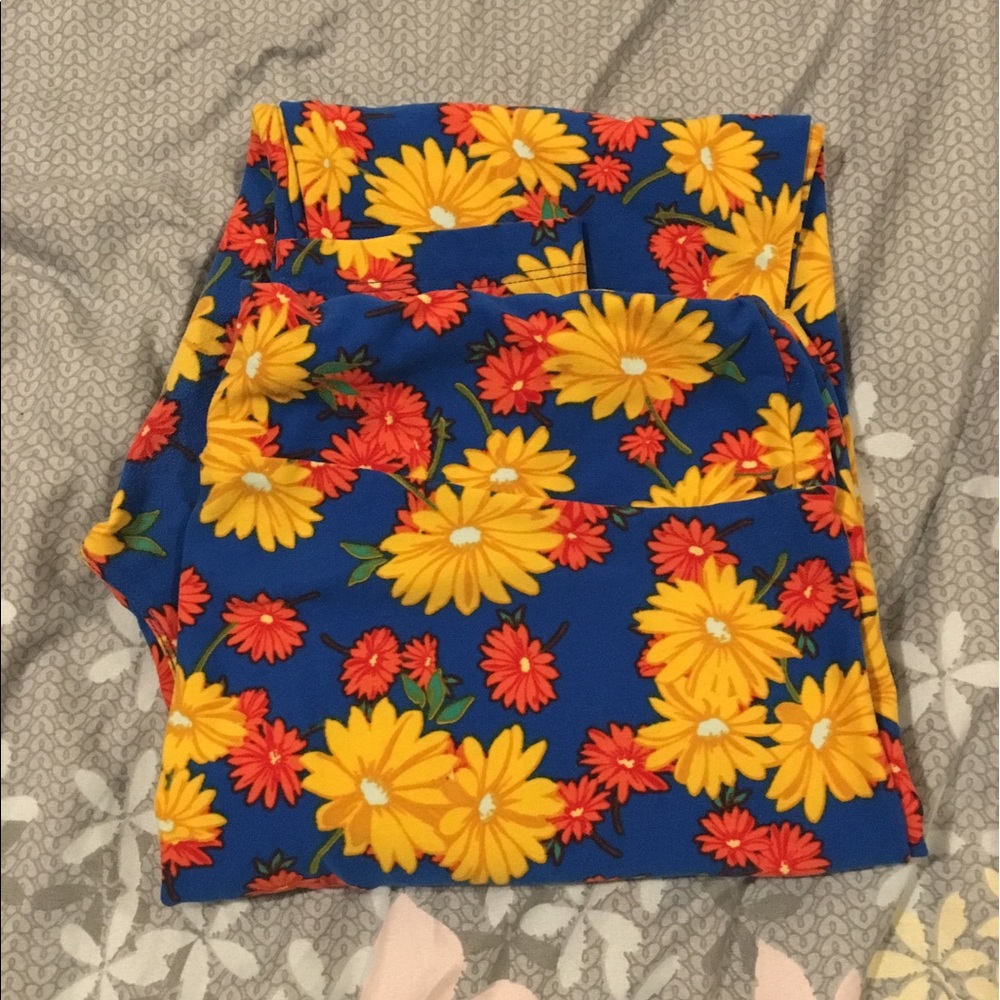 Lularoe Tall and Curvy Leggings