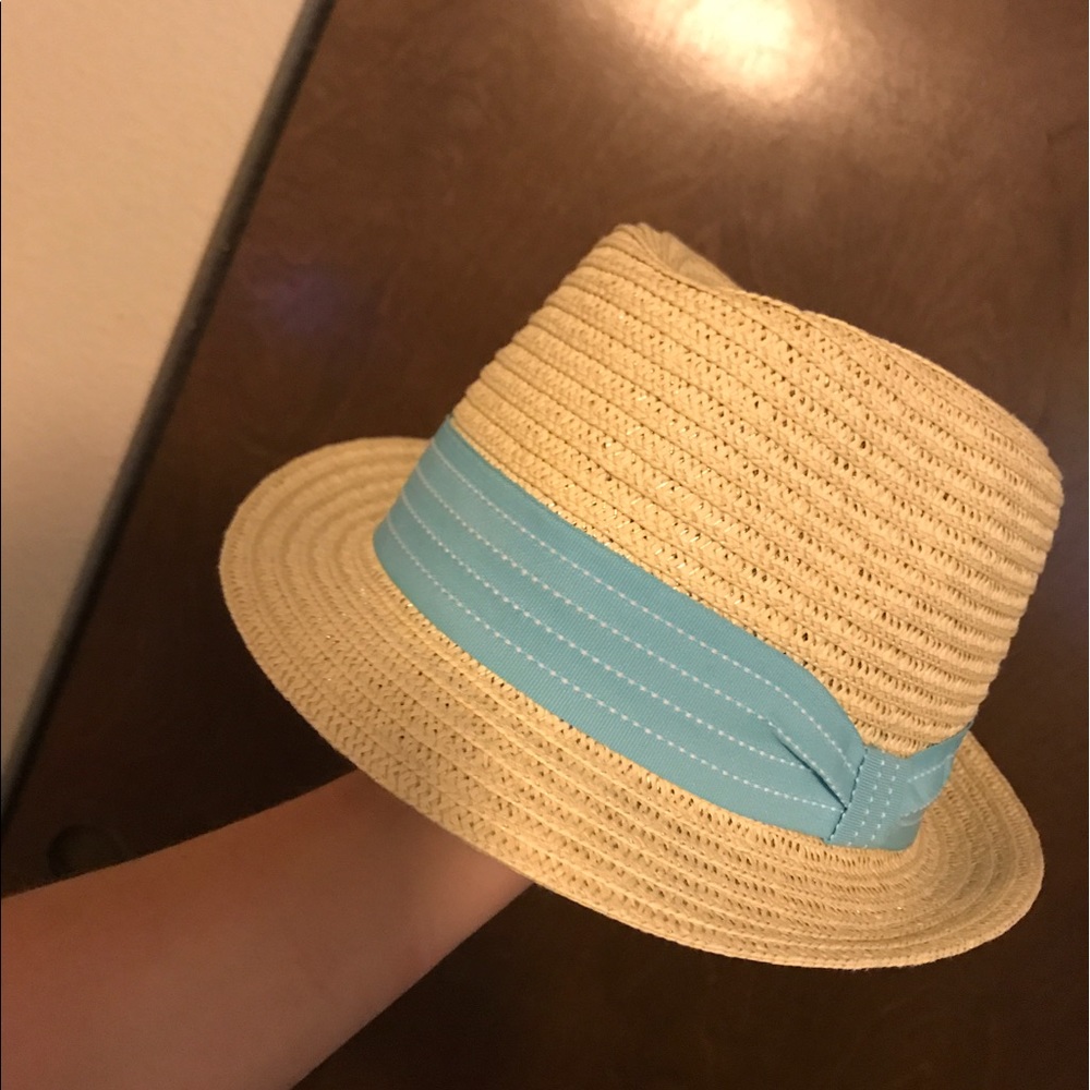 Fedora - Picture 2 of 2