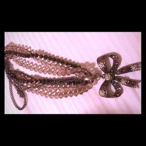 BETSEY JOHNSON BOW NECKLACE