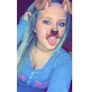 Meet your Posher, Shania