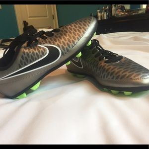 Nike magista cleat