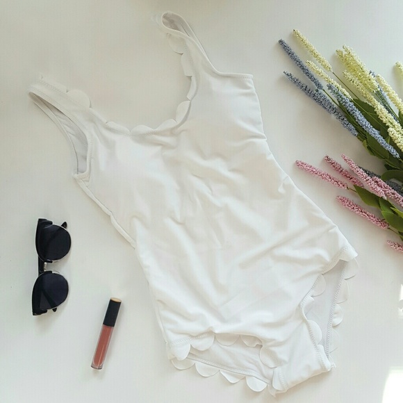 Santorini Scallop Edge 1-Piece Monokini - Picture 3 of 4