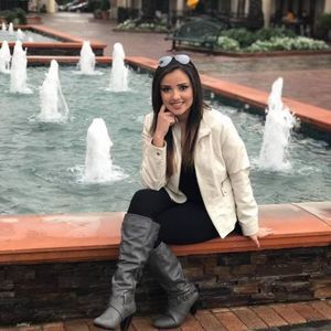 Meet your Posher, Mel