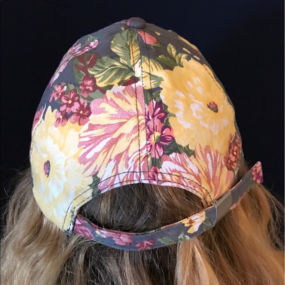 Floral Print Ballcap - Picture 2 of 2