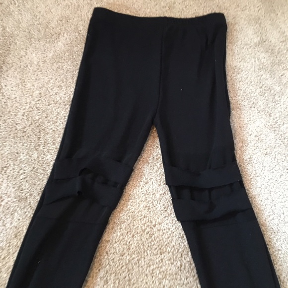 Mesh Insert Leggings - Picture 2 of 3