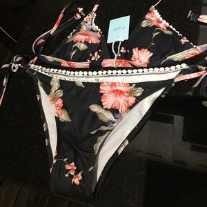 Cupshe Swimsuit Bikini
