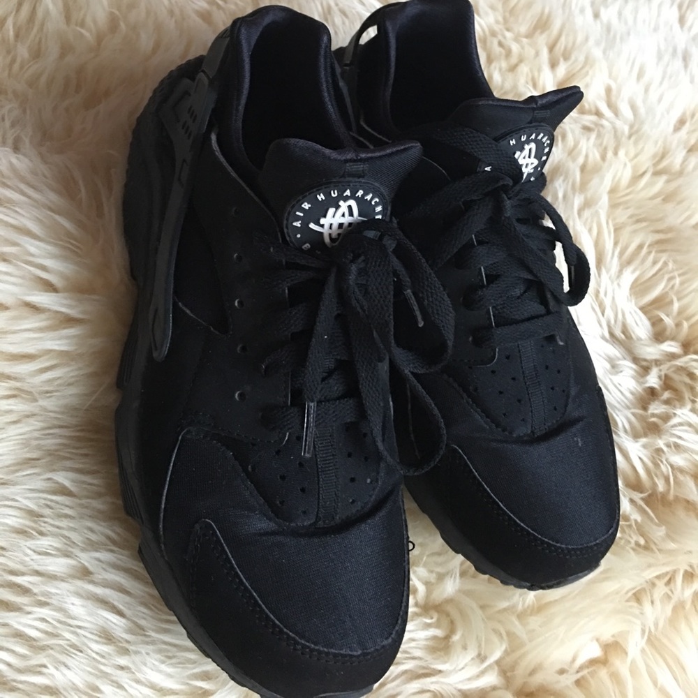 Hardly worn air Huarache!!