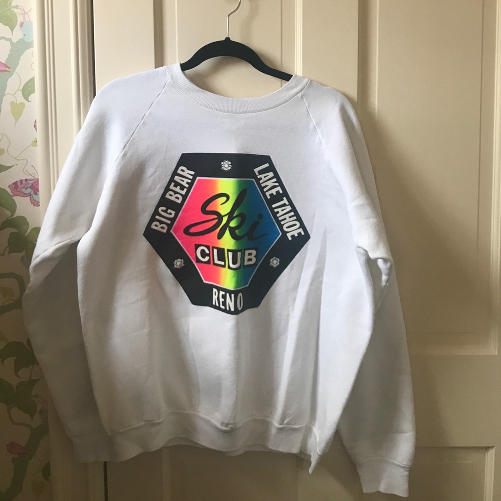 {LOWEST PRICE} Vintage Ski Club Sweatshirt