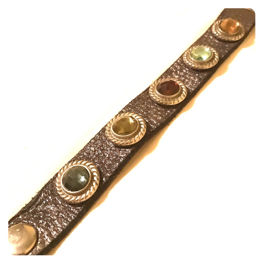 FAUX LEATHER SNAP BRACELET