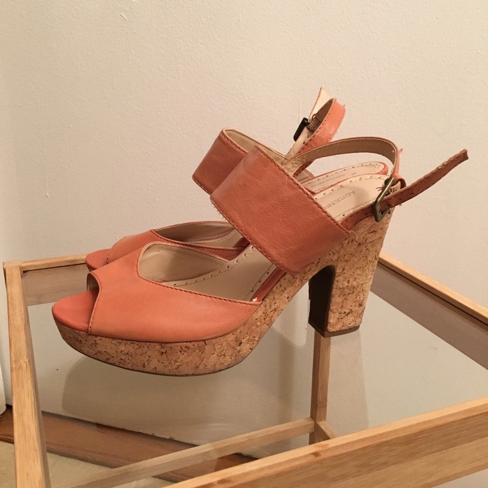 Cute summer wedges!