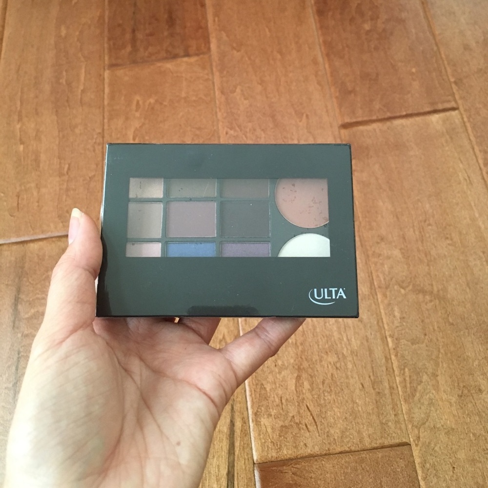 Ulta Mini Eyeshadow Palette (11 eyeshadows total)
