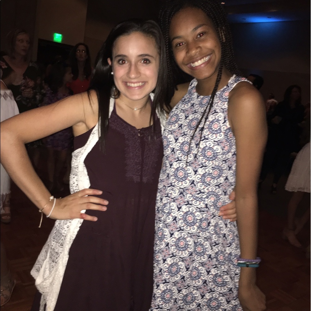 Meet your Posher, Chanel