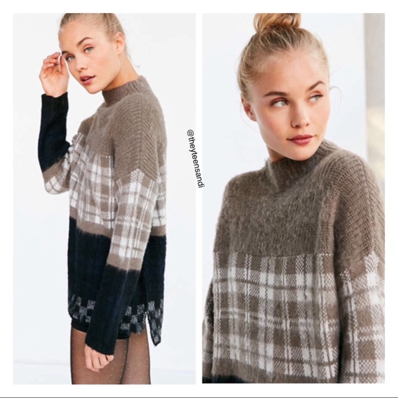 Urban Outfitters Gunner Plaid Pullover Sweater - Picture 2 of 6