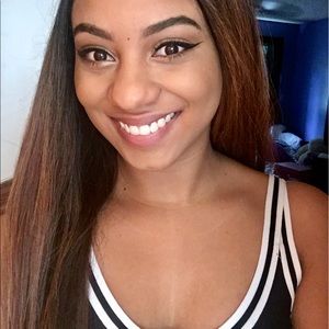 Meet your Posher, Brittany