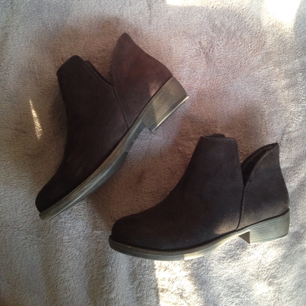 Rocket dog Black Booties size 7.5