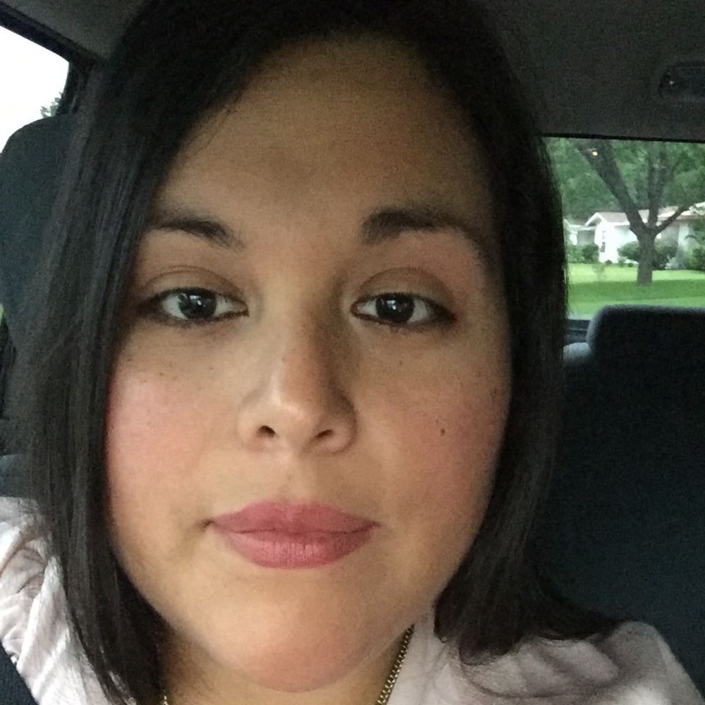 Meet your Posher, Valeria