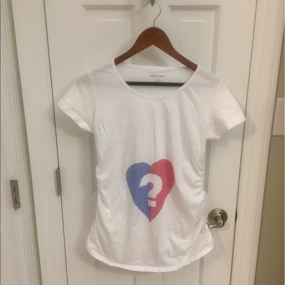 Maternity T-Shirt - Boy or Girl?