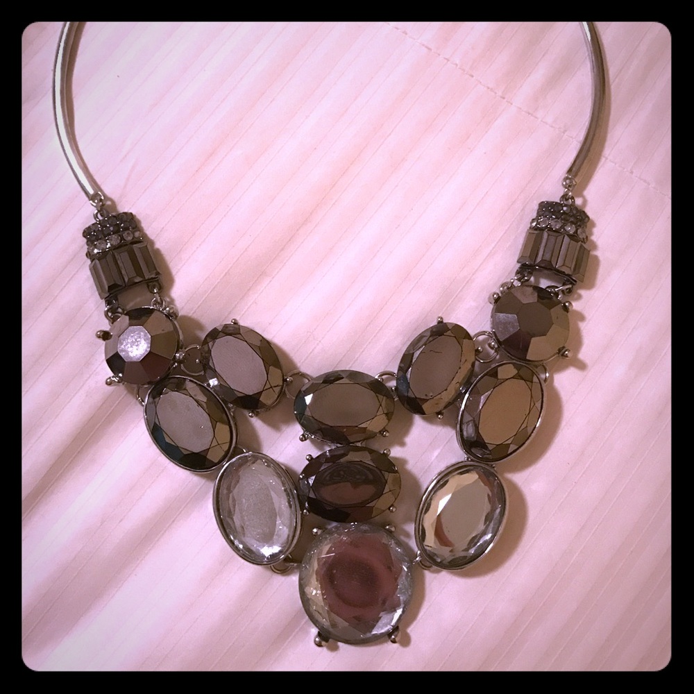 MACYS COSTUME Jewelry NECKLACE...like NEW!!!