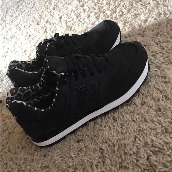 New Balance Shoes - Size 9 cleaning out closet