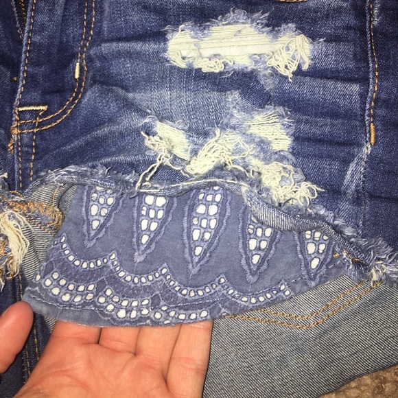 New American Eagle High Rise Shorts - Picture 4 of 6