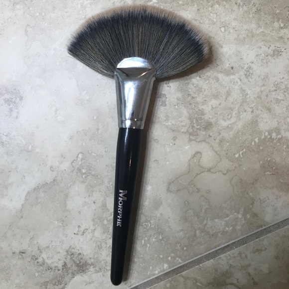 Morphe fan brush - Picture 1 of 2