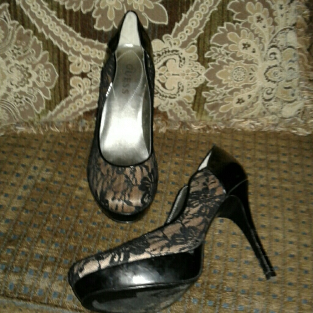 Lace Platform Pumps