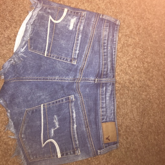 Acid wash, American eagle high rise shorts !! - Picture 2 of 6