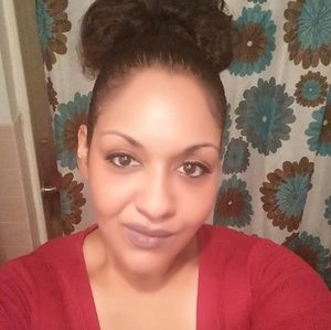 Meet your Posher, Vanessa