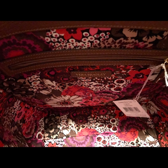 🚫SOLD🚫🎉HP🎉 Vera Bradley Quilted Tote - Picture 7 of 7