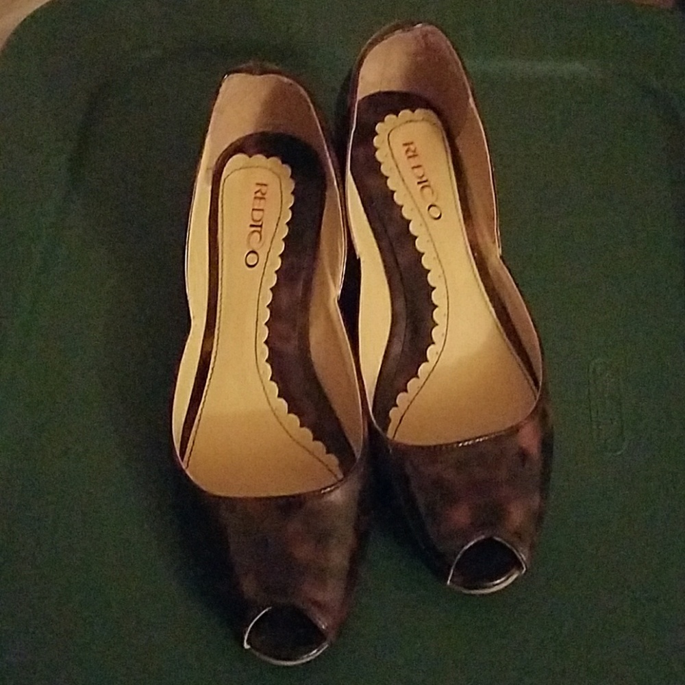 REDTOO tortoise shell wedges