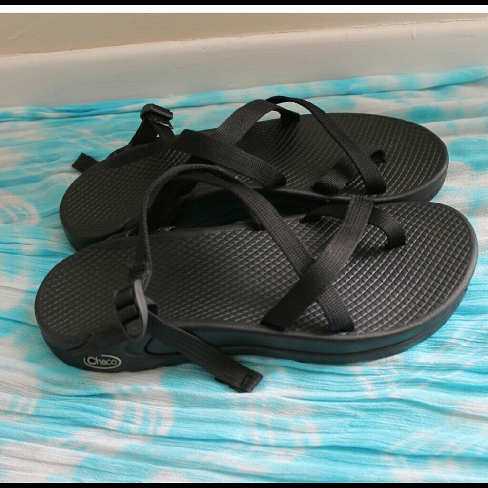 Women's size 8 black chacos