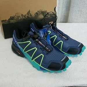 NWT Salomon Speedcross 4 Women sz. 7