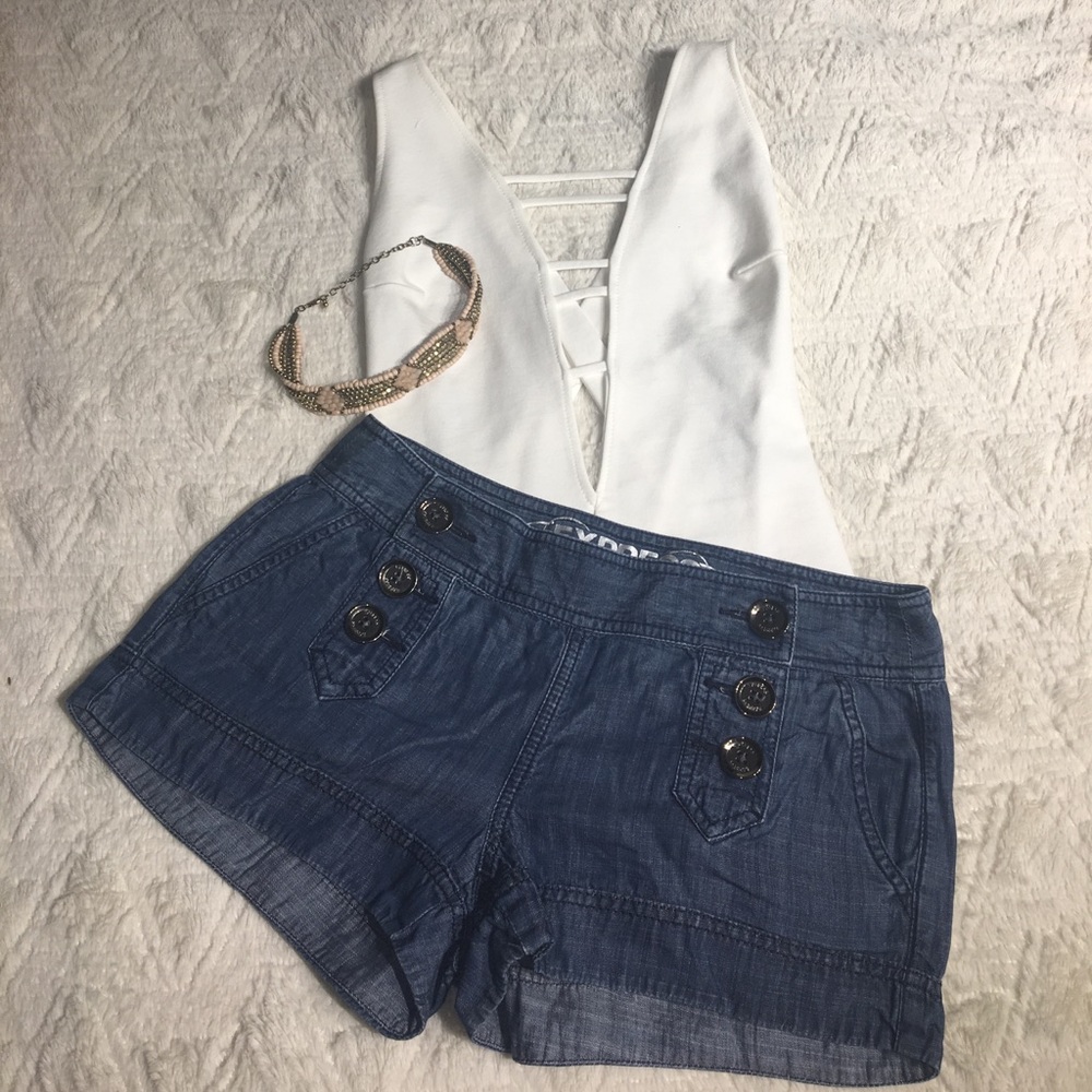 Express Shorts