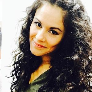 Meet your Posher, Eveline