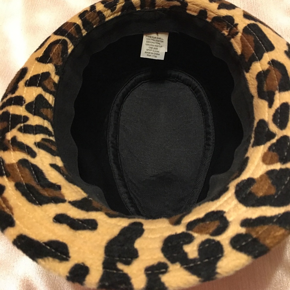 Hat - Picture 2 of 4