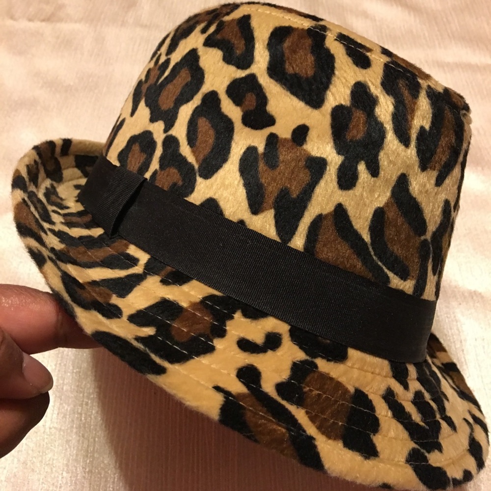 Hat - Picture 4 of 4