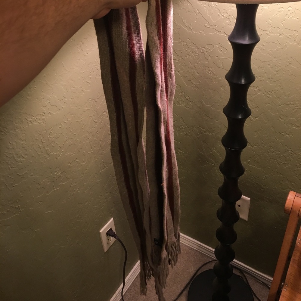 Gap scarf