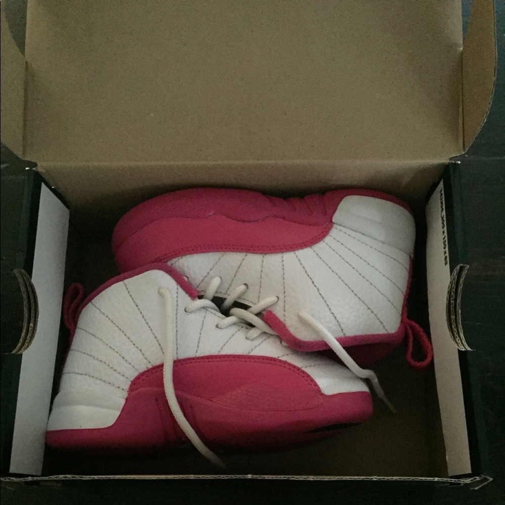 8c Jordan 12 retro