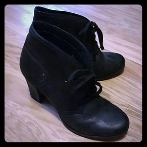 Black heeled booties ankle boots