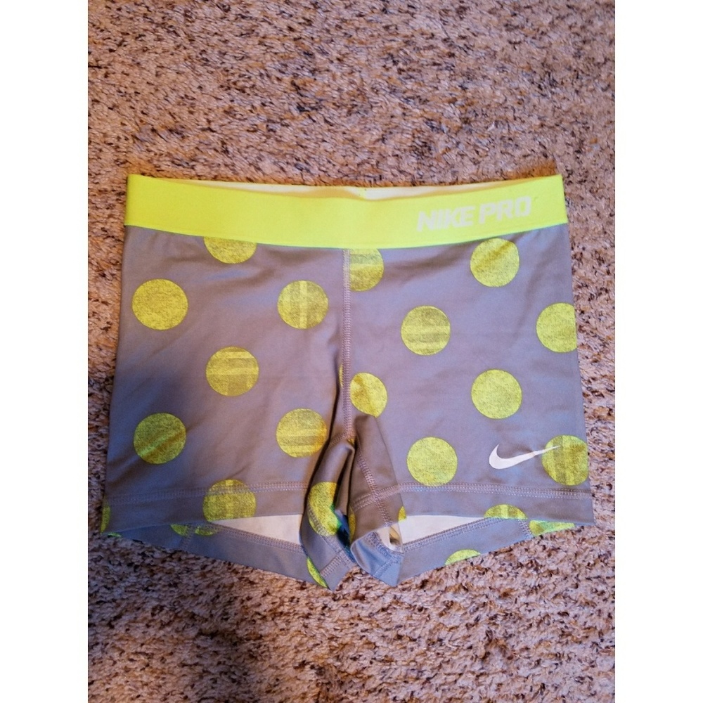 Nike shorts size small