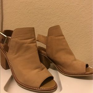 Chinese Laundry suede peep toe heels -- 7.5