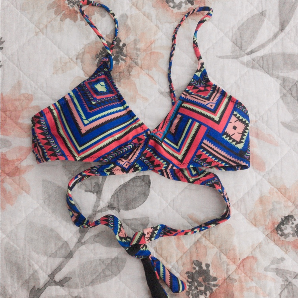 NWT BIKINI TOP