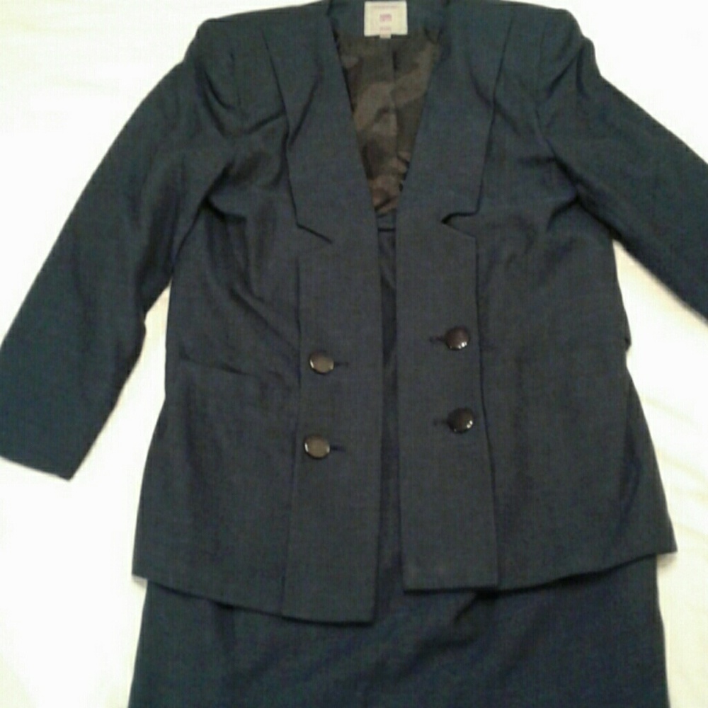 Women's Suit