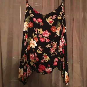 Plus Size Cross Back Floral Tank Top
