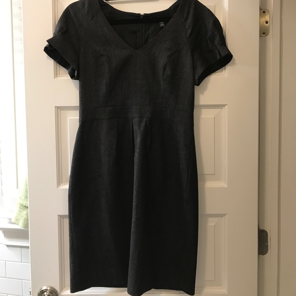 Banana Republic stretch tweed dress, size 6