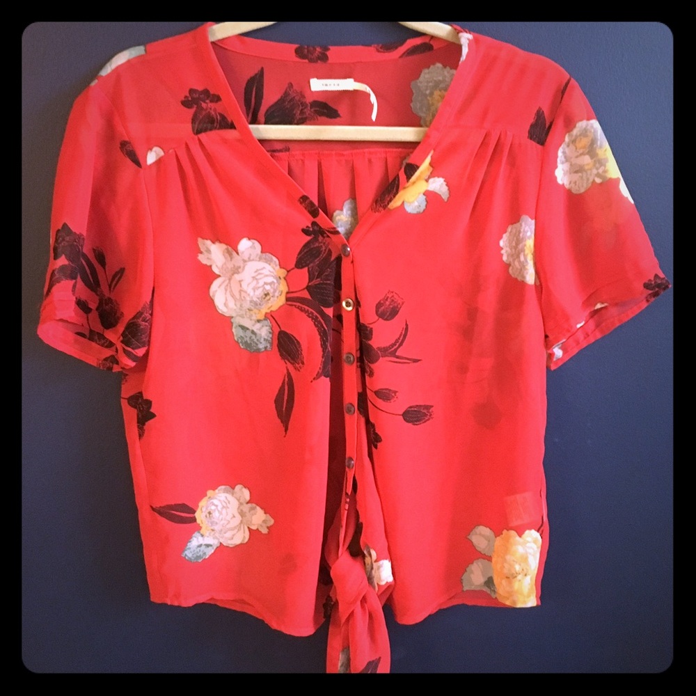 Urban Outfitters - Floral blouse